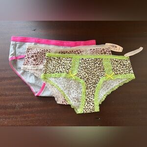 NWT Victoria’s Secret Set/3 Hiphuggers